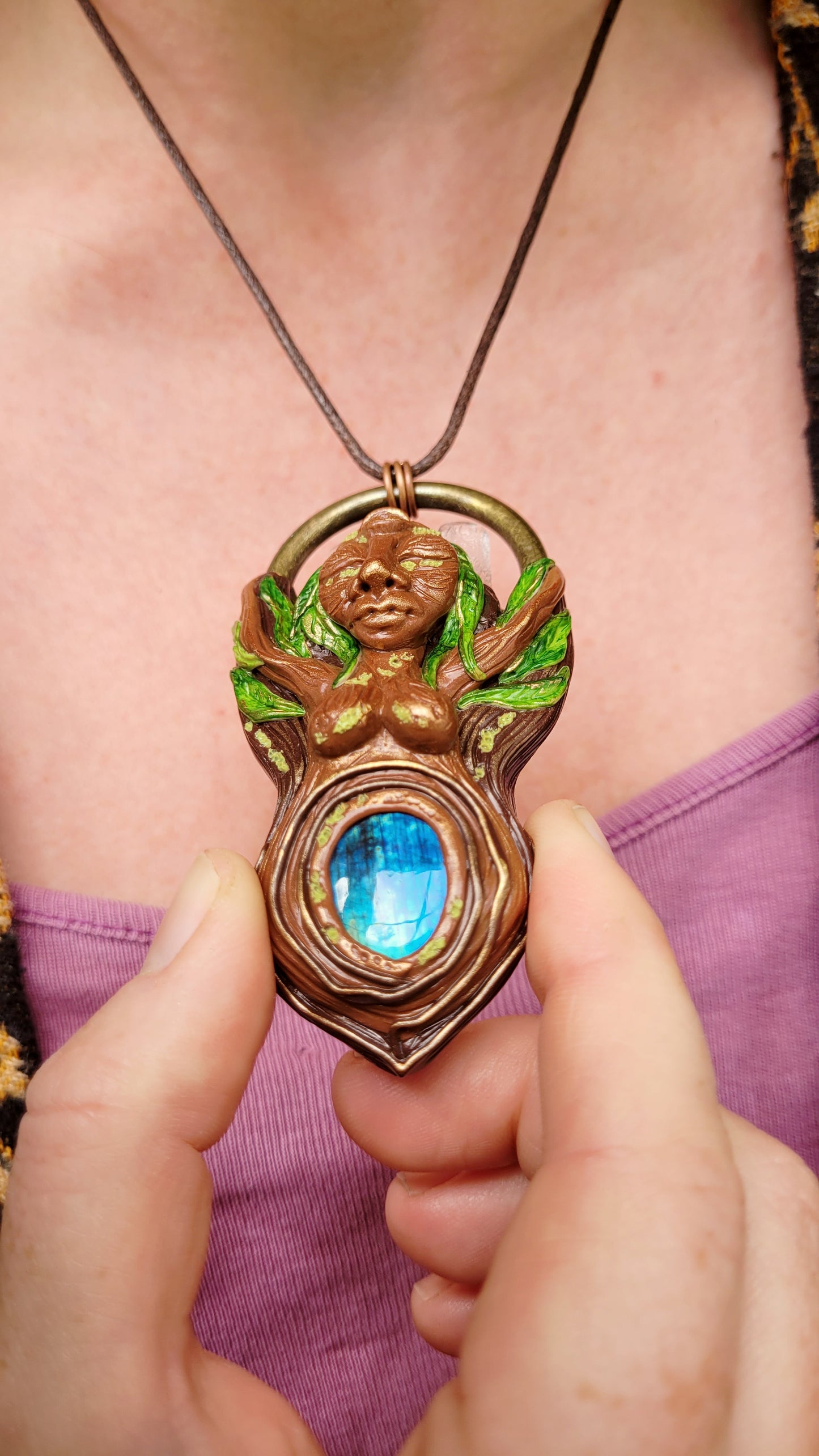 Spirit of Willow Third Eye Talisman ~ Labradorite & Clear Quartz