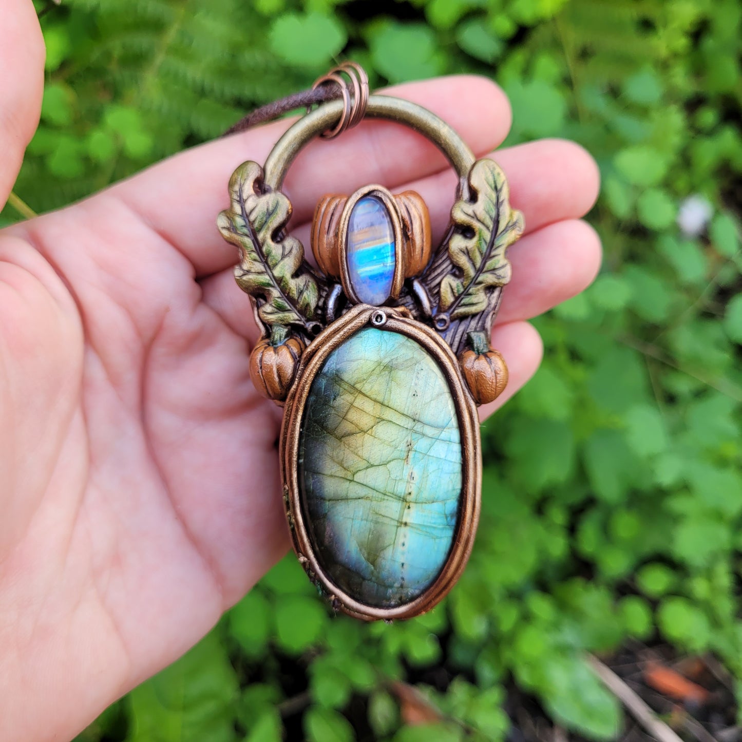 Pumpkin Cauldron Talisman ~ Rainbow Moonstone & Green Labradorite