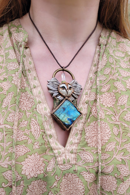 Barn Owl in Flight Talisman ~ Labradorite