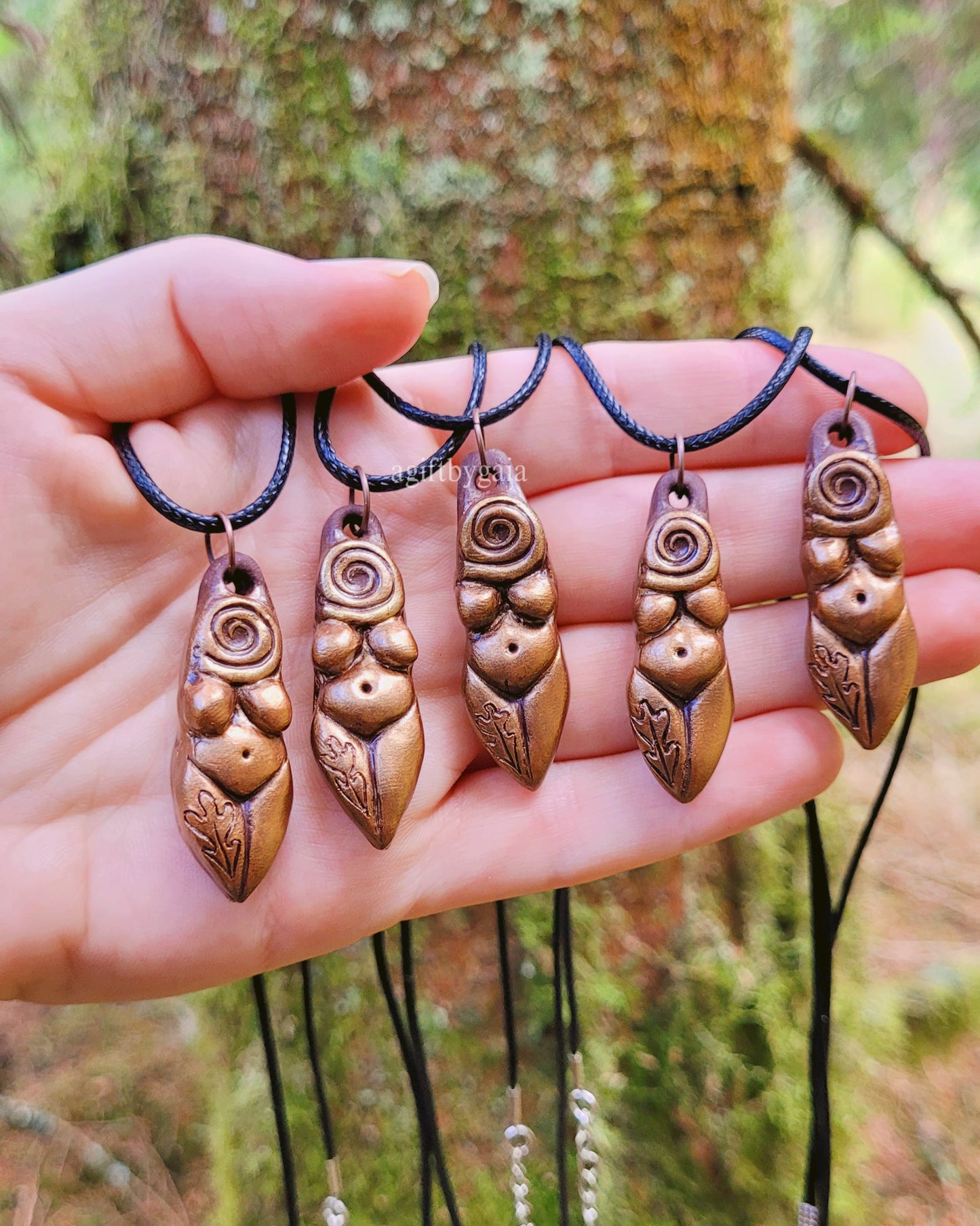 Oak & Spiral Clay Goddess Talisman