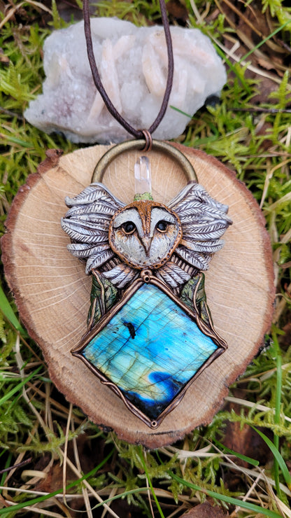 Barn Owl in Flight Talisman ~ Labradorite